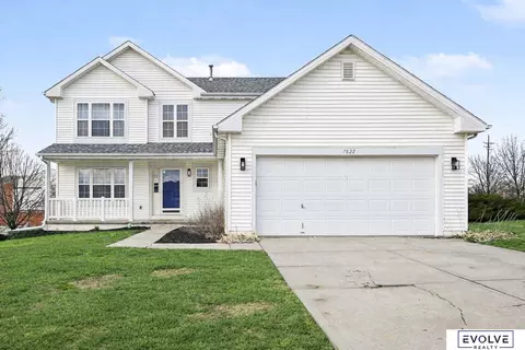 7822 S 97th Cir, La Vista, NE 68128