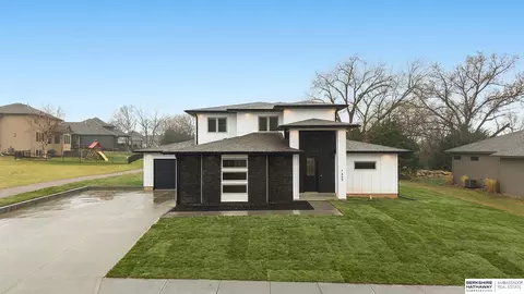1649 E Ridge Way, Ashland, NE 68003