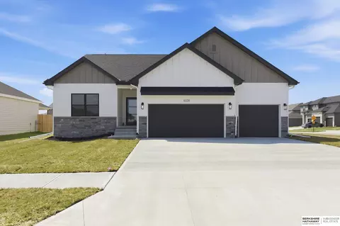 6328 N 208 St, Elkhorn, NE 68022