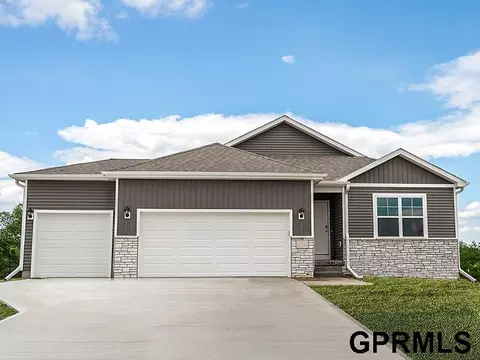 5569 N 186th Ave, Elkhorn, NE 68022