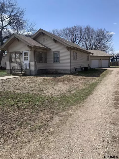 155 N 5 St, Lyons, NE 68038