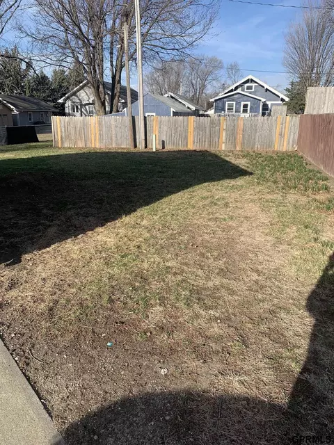 Exterior - 155 N 5 St, Lyons, NE 68038 photo 5 of 7
