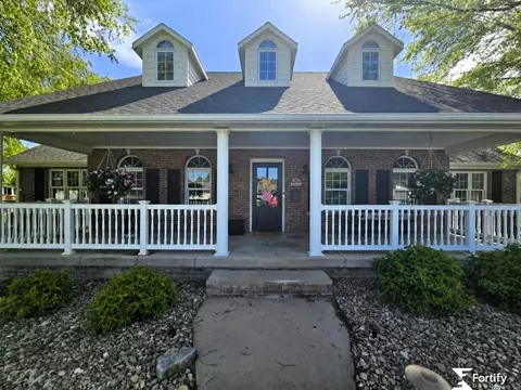 435 N 17th St, Geneva, NE 68361