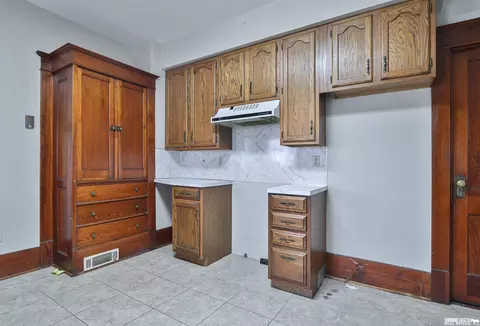 Kitchen - 1757 S 52 Rd, Talmage, NE 68448 photo 2 of 2