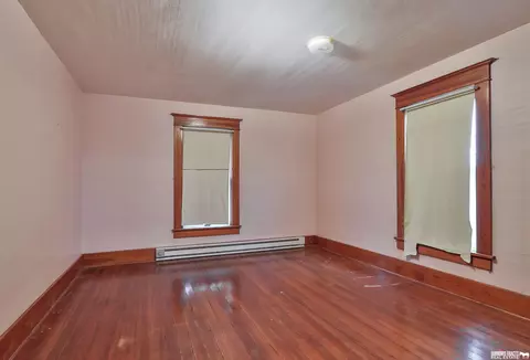 Bedroom - 1757 S 52 Rd, Talmage, NE 68448 photo 3 of 4