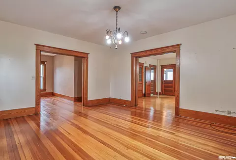 Living - 1757 S 52 Rd, Talmage, NE 68448 photo 2 of 9