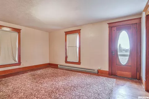 Living - 1757 S 52 Rd, Talmage, NE 68448 photo 5 of 9