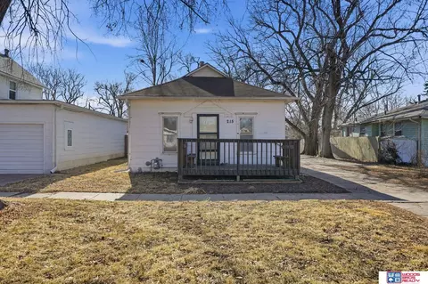 215 B St, Lincoln, NE 68502
