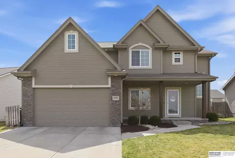 15035 Laurel Ave, Omaha, NE 68116