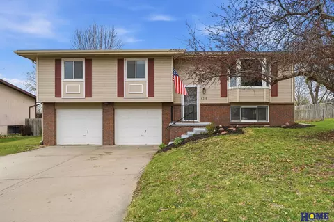4316 Faulkner Ct, Lincoln, NE 68516