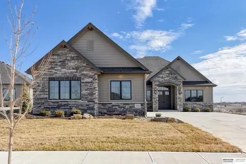 3111 S 209th St, Elkhorn, NE 68022