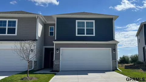 8957 N 167th St, Bennington, NE 68007