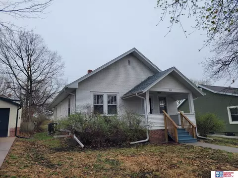 920 N 7th St, Seward, NE 68434