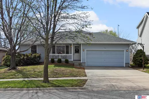 709 W Jennifer Dr, Lincoln, NE 68521
