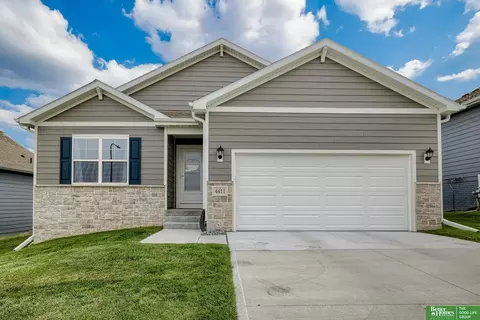 4411 Schilling Dr, Bellevue, NE 68123