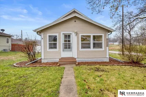 522 Main St, Louisville, NE 68037