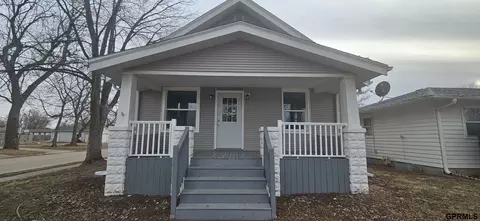 1555 E 1 St, Fremont, NE 68025