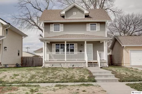 4106 N 21 St, Omaha, NE 68110