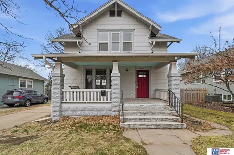 1003 S 34th St, Lincoln, NE 68510