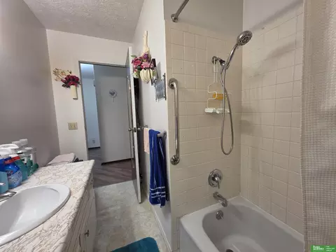 Bath - 208 E O St, Mccool Junction, NE 68401 photo 1 of 2