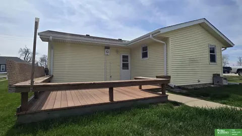 Exterior - 208 E O St, Mccool Junction, NE 68401 photo 2 of 7