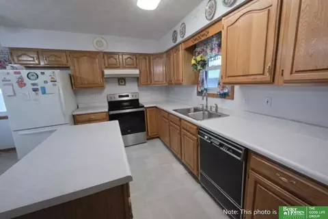 Kitchen - 208 E O St, Mccool Junction, NE 68401 photo 1 of 5