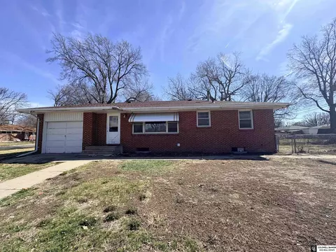 730 N 66th St, Lincoln, NE 68505