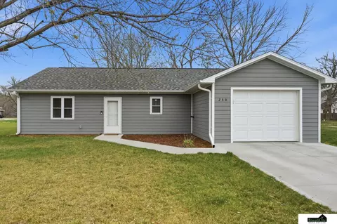 250 N Converse St, Superior, NE 68978