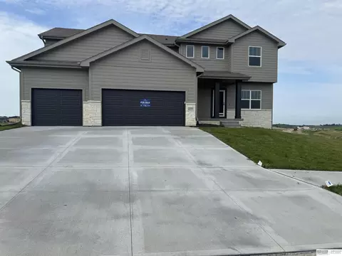 20909 Nebraska Ave, Elkhorn, NE 68022