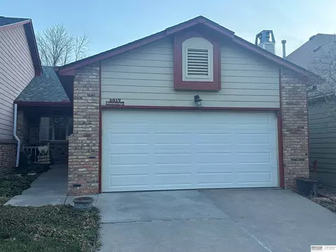 6819 Northridge Rd, Lincoln, NE 68516