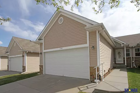 3144 Gunsmoke Dr, Lincoln, NE 68507