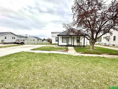 1005 12th St, Wisner, NE 68791