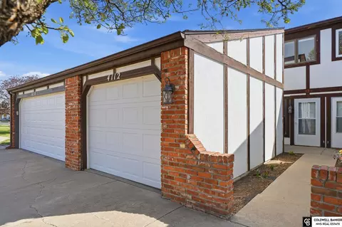 4112 N 45th St Ct, Lincoln, NE 68504