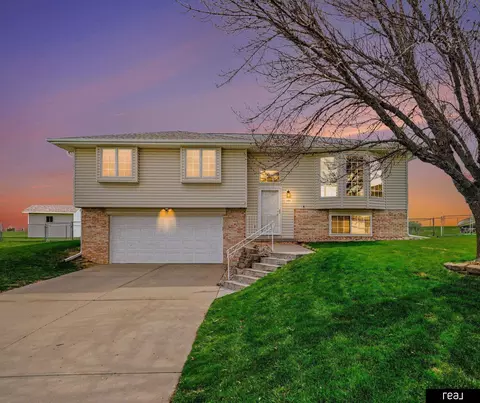 14901 Bordeaux Ave, Bellevue, NE 68123