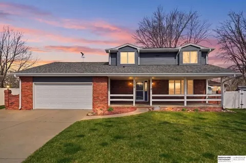 7210 Knox Ct, Lincoln, NE 68507