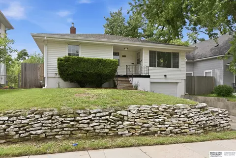 2528 N 62nd St, Omaha, NE 68104