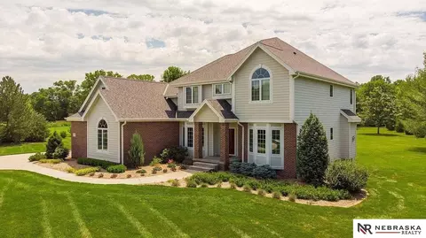 5401 New Castle Rd, Lincoln, NE 68516