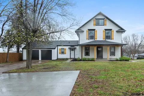 3210 S 48th St, Lincoln, NE 68506