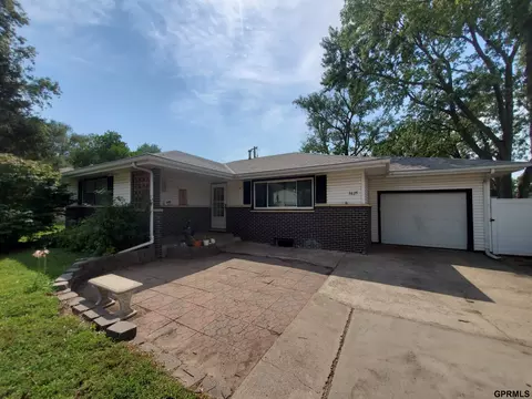 3625 N 70th St, Lincoln, NE 68507