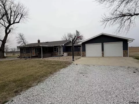 509 2 Rd, Grafton, NE 68365