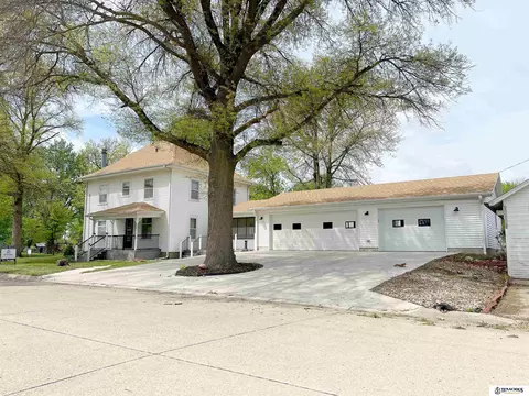 201 N Butternut St, De Witt, NE 68341