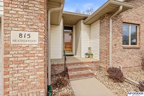 815 Heatherwood St, Fremont, NE 68025