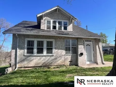 4506 Fort St, Omaha, NE 68104