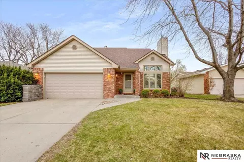 5424 Sugarberry Ct, Lincoln, NE 68516