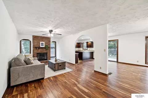 5800 Berkeley Dr, Lincoln, NE 68512