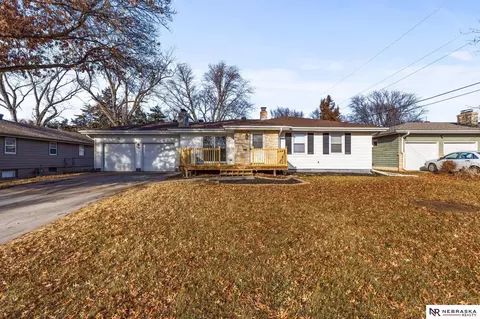 7302 Grover St, Omaha, NE 68124