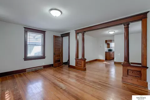 1116 S 23 St, Lincoln, NE 68502