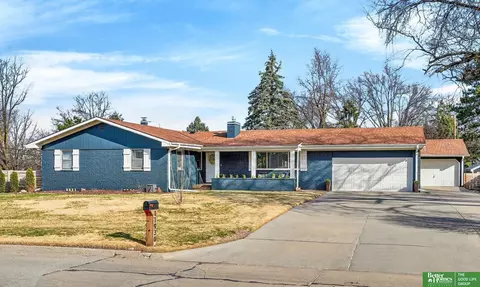 11930 Woolworth Ave, Omaha, NE 68144