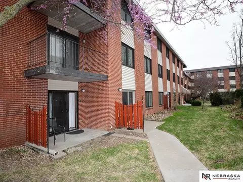 1540 Cotner Blvd #B118, Lincoln, NE 68505