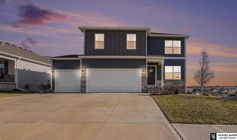 12913 S 45th Ave, Bellevue, NE 68133